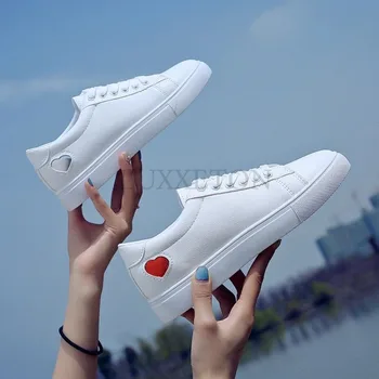 Плоски дънни ниско нарязани кръгли пръсти малки бели обувки с дишаща мрежа удобни и ежедневни обувки за скейтборд