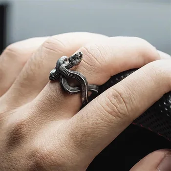 Нов питон пръстен тъмен пънк стил триизмерен змия пръстен реколта змия ликвидация пръстен ниша дизайн чувство
