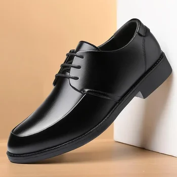 Бели обувки Мъжки обувки 2023 Нови есенни модерни ежедневни обувки Мъжки тийнейджъри Спортни кожени обувки