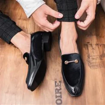 Пролетни мъжки меки подметки заострени кожени обувки мъжки корейски бизнес костюм дишаща случайна височина увеличаване стелка мъжки обувки